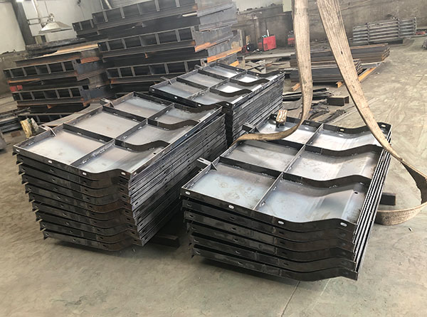 新澤西護欄鋼模具