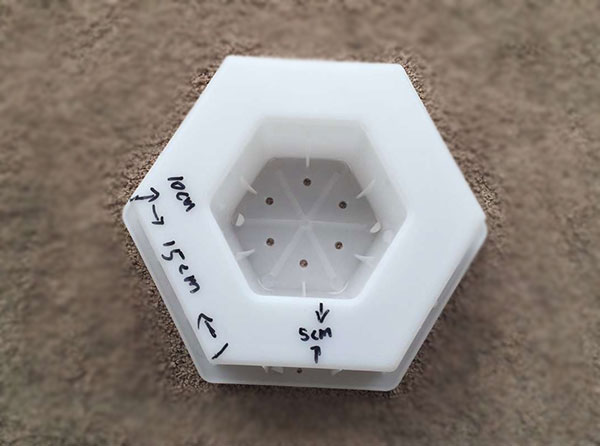 空心植草護(hù)坡模具