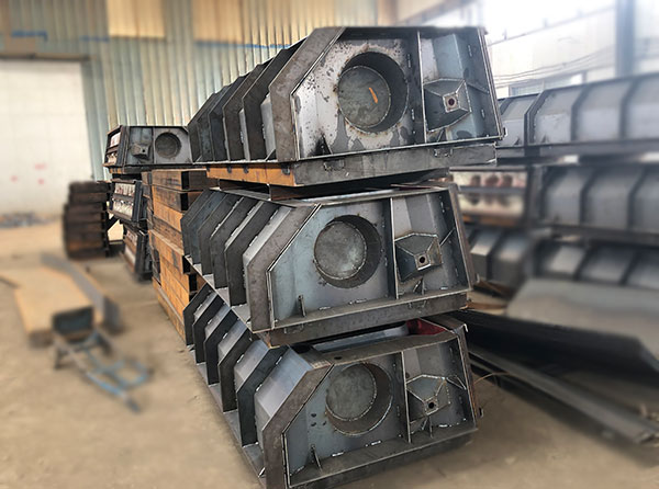 植草式生態(tài)框模具