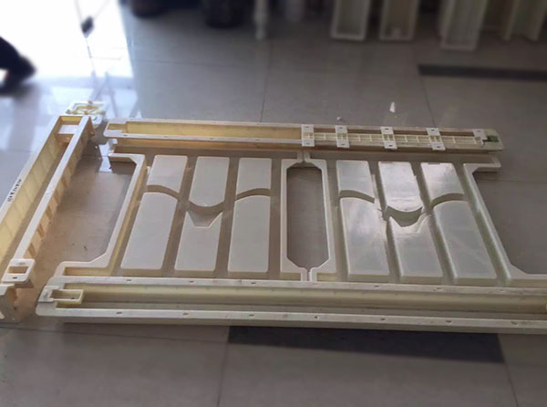 鐵路路基護(hù)欄模具