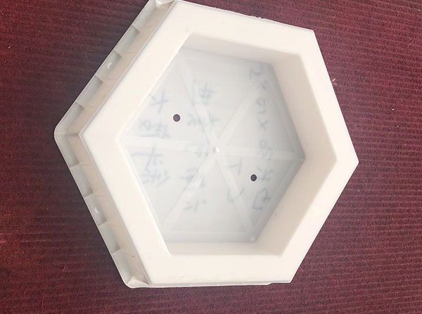 水泥鎖塊護坡模具