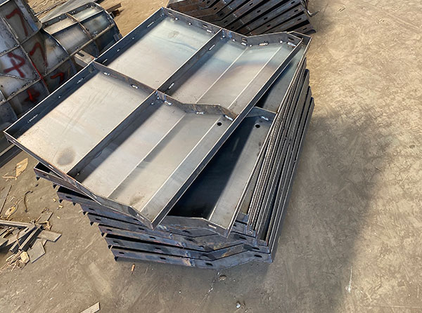 混凝土防撞墻模板 混凝土防撞墻模板