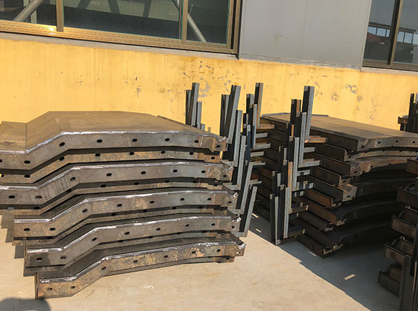 水泥防撞護欄模具 水泥防撞護欄模具